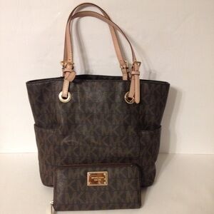 👛 MICHAEL KORS 👛 signature bag wallet brown set